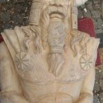 2. Viking, lipové dřevo, detail těla